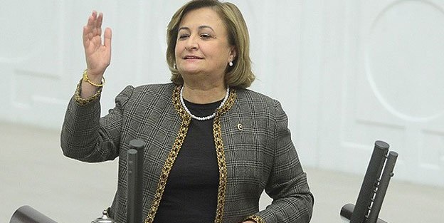 AK Parti fiili ve sözlü saldırıda bulunan vekilleri kınadı