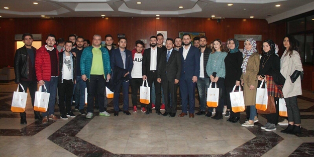 AK Parti gençlere ulaşmak için çalışma başlattı