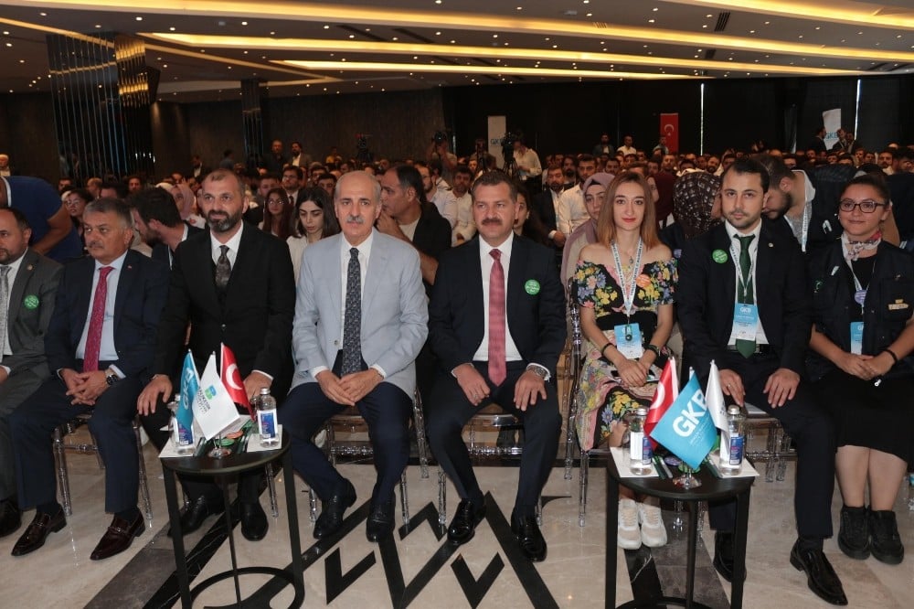 AK Parti Genel Başkan Vekili Numan Kurtulmuş gençlere seslendi 