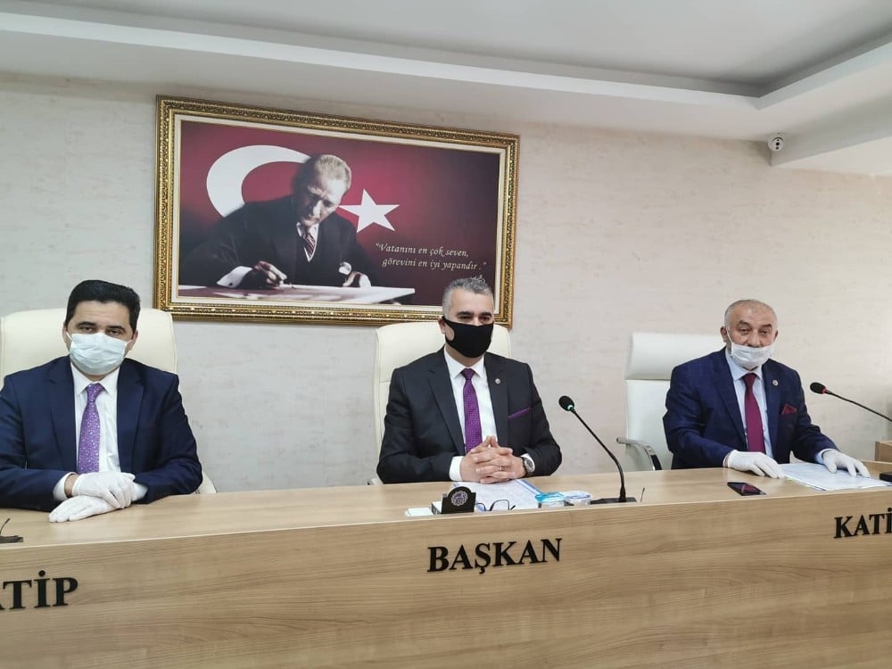 AK Parti grubundan 
