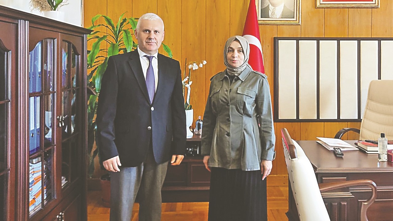 Ak Parti Grup Başkanvekili Leyla Şahin Usta: Sadece CHP’yi değil siyaseti de kirletiyorlar