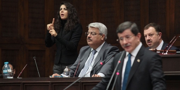 AK Parti Grup toplantısında bir ilk