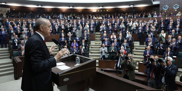 AK Parti Grup toplantısında Kılıçdaroğlu sloganı!