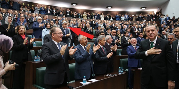 AK Parti Grup Toplantısı’nda sürpriz isim