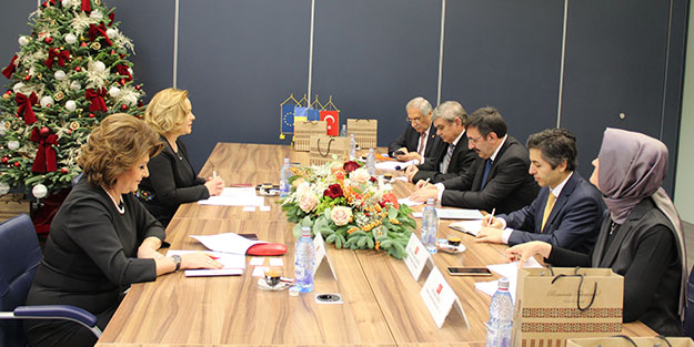 AK Parti heyetinden Romanya'da kritik temaslar