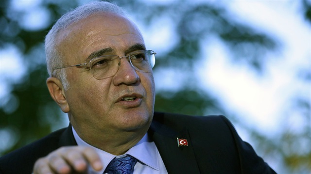 AK Parti içtüzük için adım atıyor
