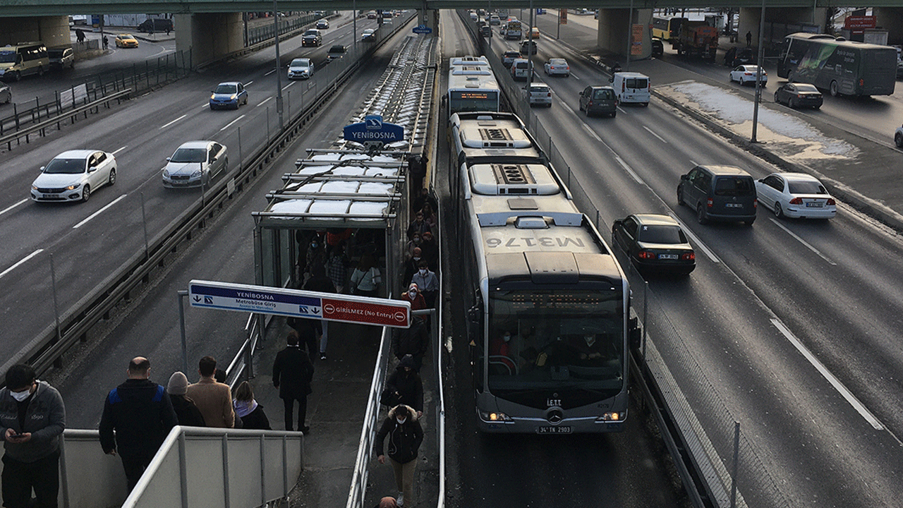 Ak Parti İl başkanı duyurdu: 30 yaş üstü öğrencilere müde!
