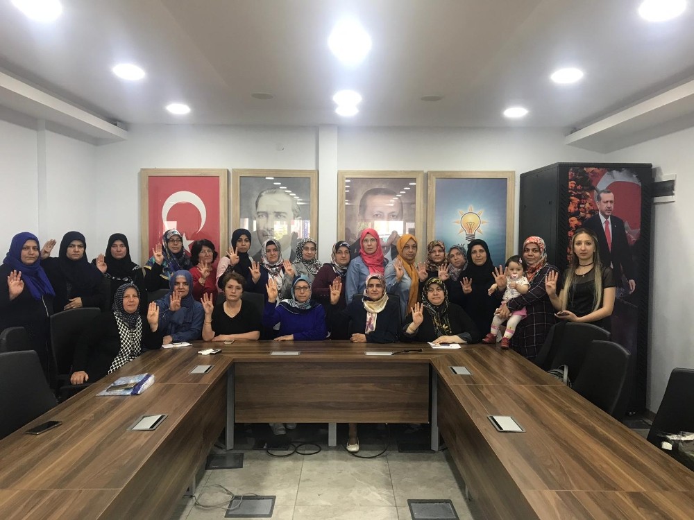 AK Parti Isparta’dan ‘Mursi’ açıklaması 