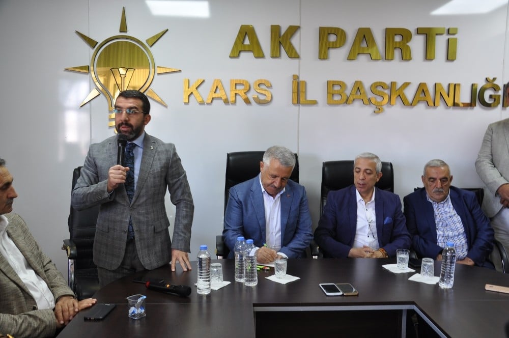 AK Parti Kars İl Başkanlığı’nda bayramlaşma 