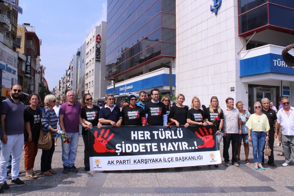 AK Parti Karşıyaka’dan, kadına şiddete ‘güllü’ protesto 