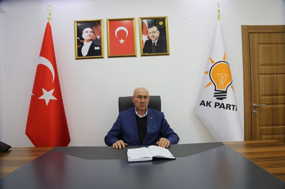 AK Parti Kaş İlçe Başkanı Aksak’tan kongreye davet 