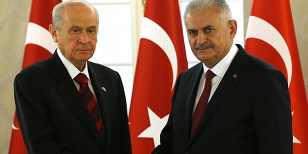 AK Parti kongresinde Bahçeli sürprizi
