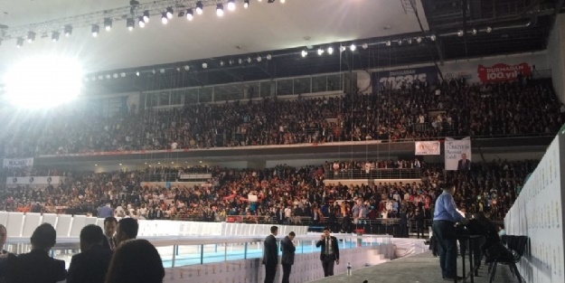 AK Parti Kongresi'nde dikkat çeken slogan!