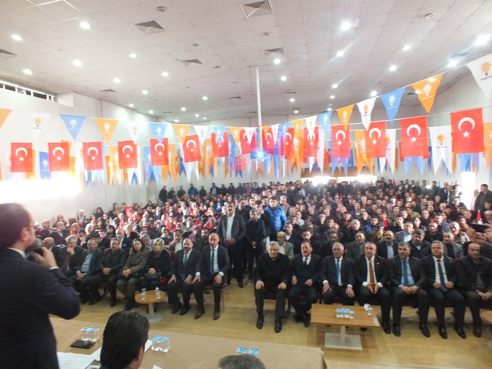 AK Parti Malazgirt İlçe Başkanı Kenan Deniz güven tazeledi 