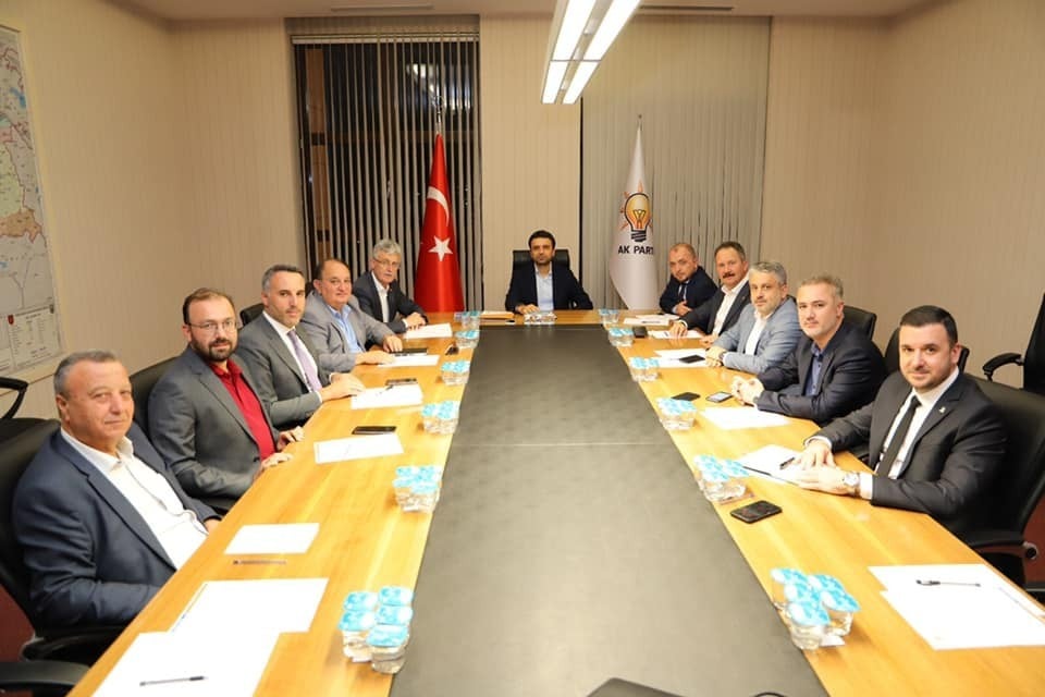 AK Parti Marmara Bölgesi İl Başkanları Bölge Toplantısına İl Başkanı Karabıyık’ta katıldı 