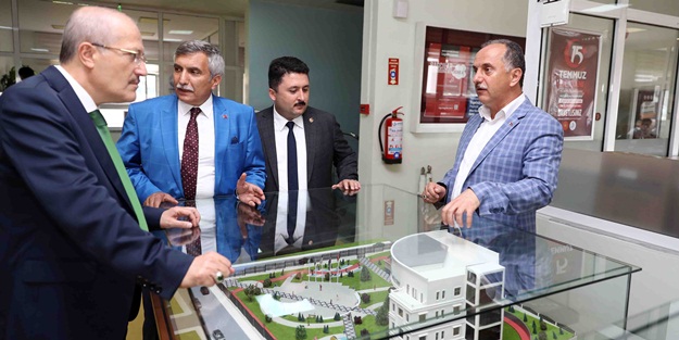 AK Parti Milletvekili Yavuz Subaşı ve Balıkesir Büyükşehir Belediye Başkanı Zekai Kafaoğlu, Bağcılar Belediyesi’ni ziyaret etti