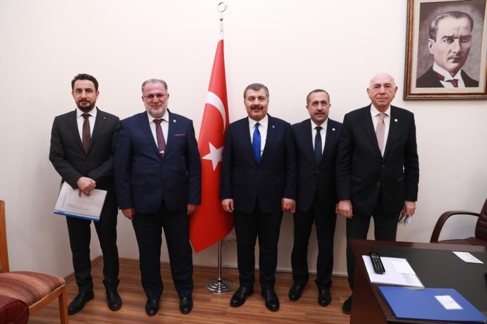 AK Parti milletvekilleri: “Geleceğe dönük bir perspektifle sağlık yatırımları önceliğimizdir” 