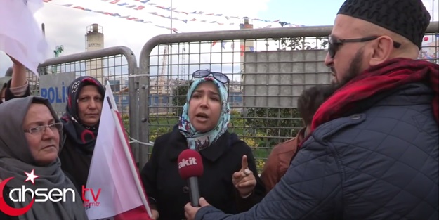 AK Parti mitinginde bir mücahide