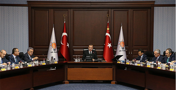 AK Parti MKYK toplantısı başladı