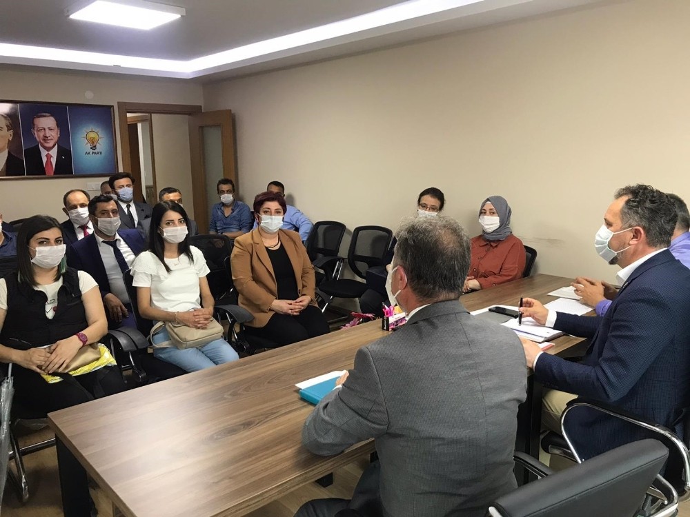 AK Parti Muratlı İlçe Teşkilatı Yönetimi tanıtıldı 
