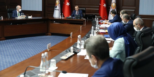 AK Parti MYK Cumhurbaşkanı Erdoğan liderliğinde toplandı