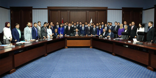AK Parti MYK toplantısı sona erdi