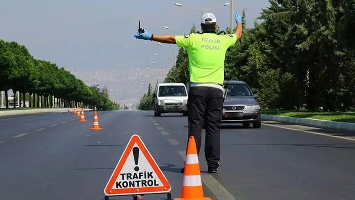 Ak Parti MYK’da trafik cezası tartışması! Radar şikayetleri masaya yatırıldı