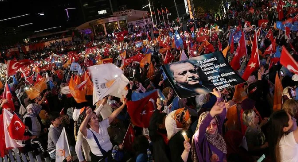 AK Parti sahaya iniyor! Yerel seçim startı o illerde verilecek