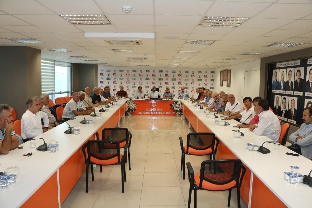 AK Parti Samsun Teşkilatı kurucu teşkilatla bir araya geldi 