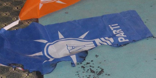 AK Parti seçim bürosuna çirkin saldırı