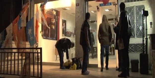 AK Parti'ye silahlı saldırı