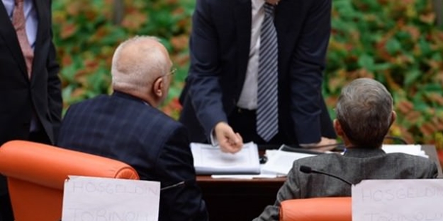 AK Parti'den Hakan Şükür'e sürpriz!