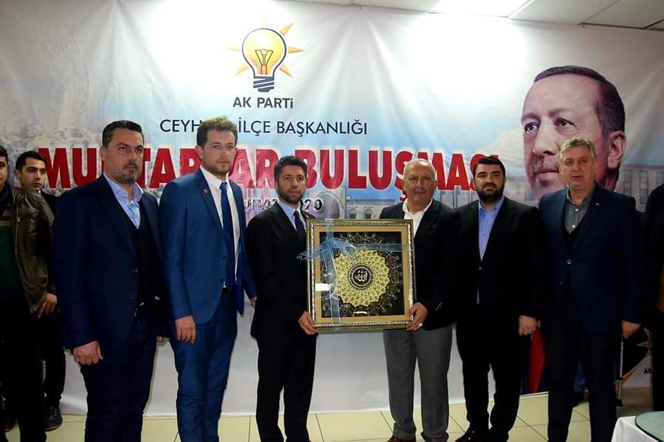 AK Parti Teşkilatı Ceyhanlı muhtarlarla buluştu 