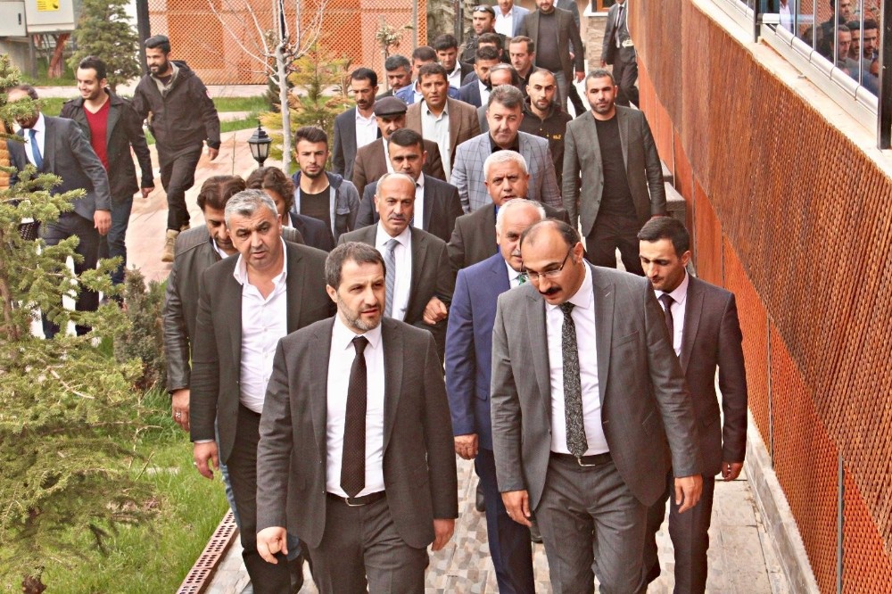AK Parti ve MHP heyetinden Çukurca ziyareti 