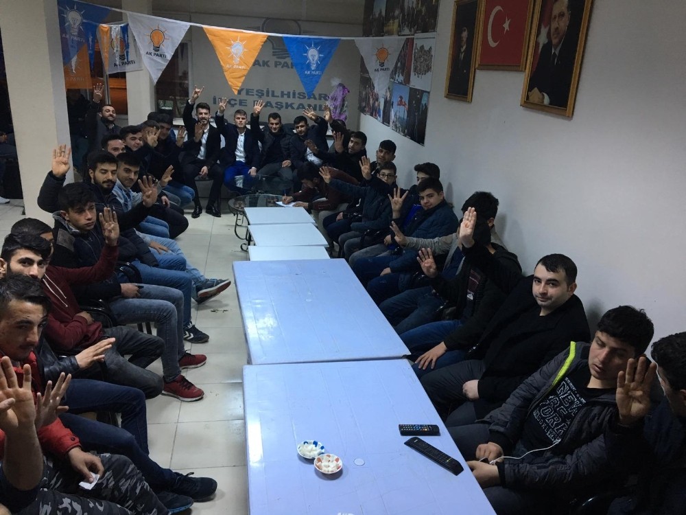 AK Parti Yeşilhisar Gençlik Kolları Toplantısı yapıldı 