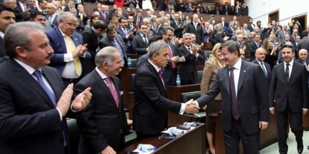 Zafer Çağlayan aday olacak mı?