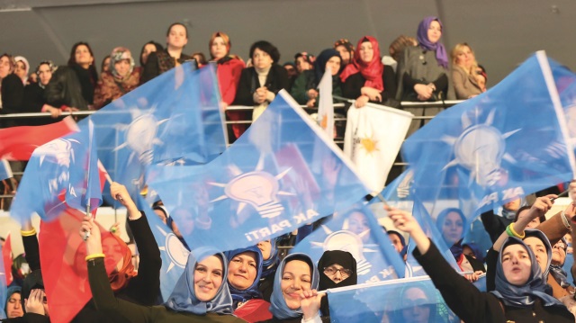 AK Parti'de 312 partilinin görüşü alındı