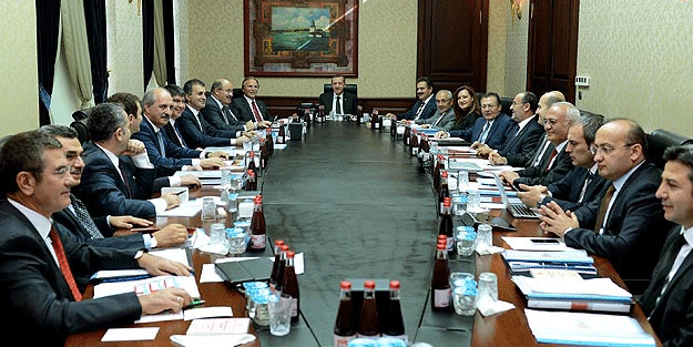 AK Parti'de asıl büyük değişim geliyor! Neşter vurulacak