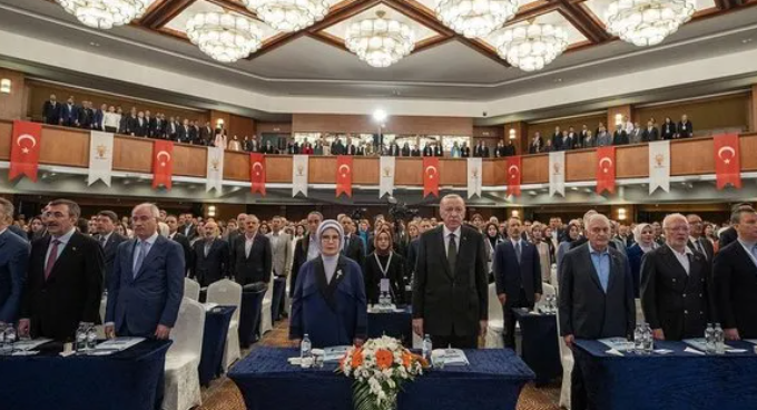 AK Parti'de hesap vakti! İstişare Kızılcahamam kampında sorunlar masada