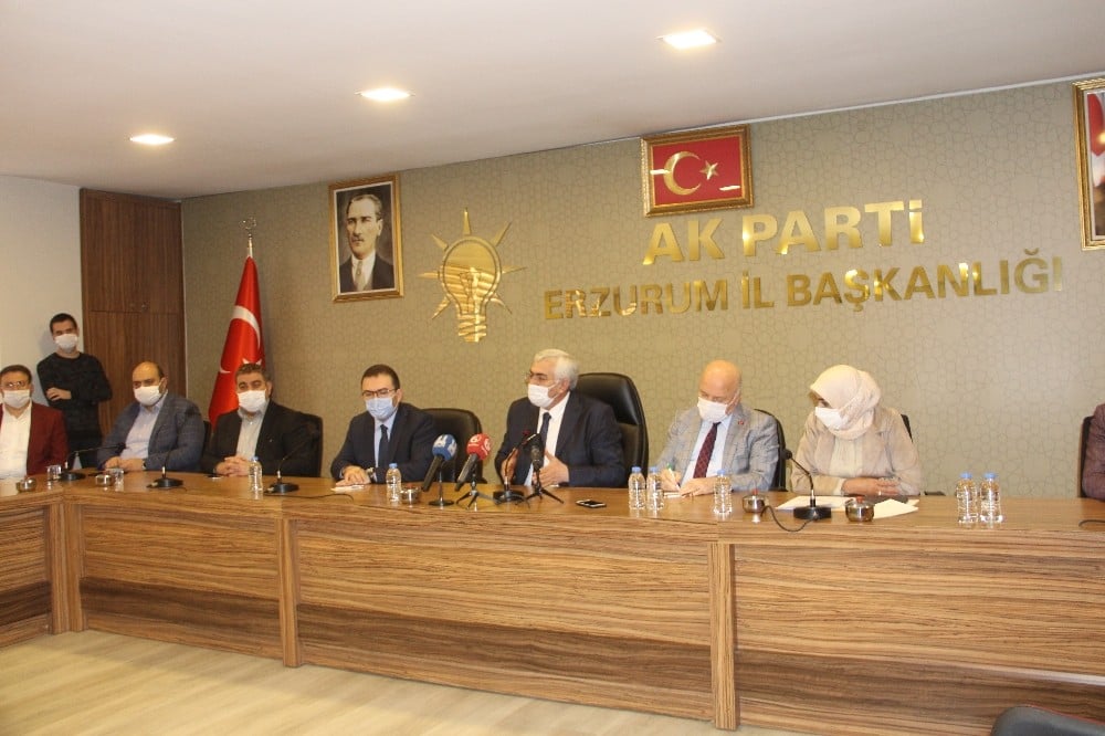 Ak Parti’de Pandemi süreci değerlendirildi 