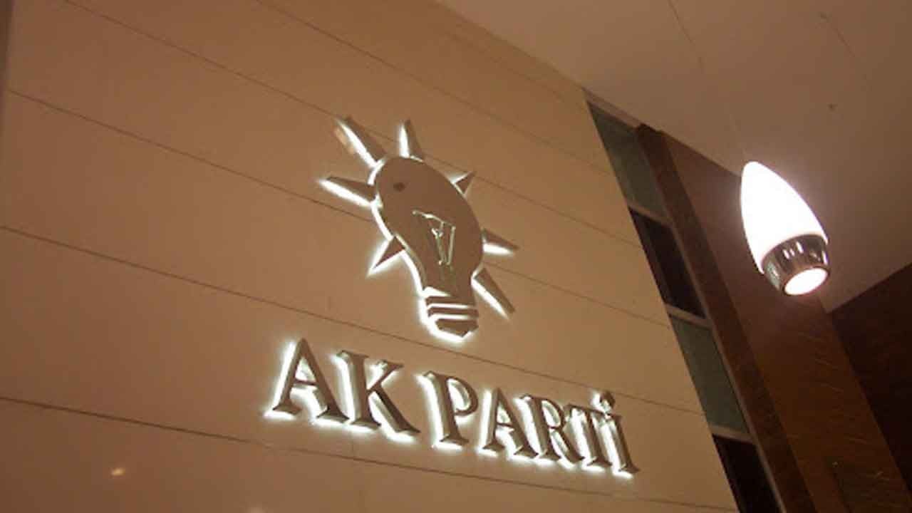 AK Parti'den açıklama geldi: 4 il başkanı görevden alındı!