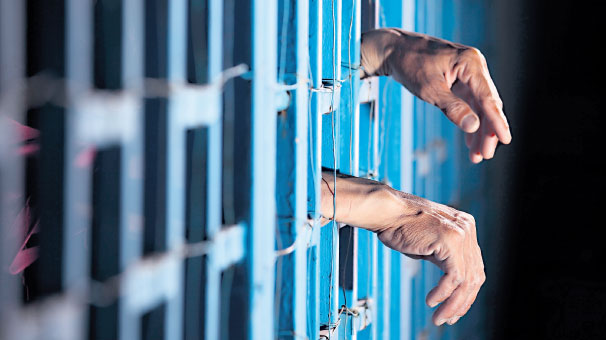 AK Parti’den af teklifine 4 çekince