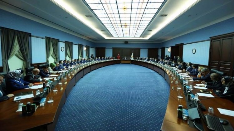 AK Parti'den Avrupa kararı!