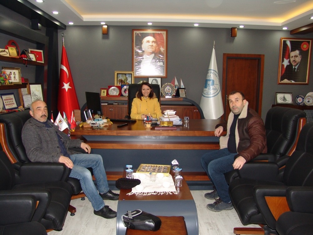 AK Parti’den Başkan Tekin’e ziyaret 