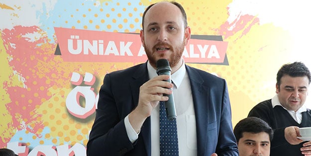 AK Parti'den CHP'ye çok sert had bildirme! Ahmet Büyükgümüş koltuk kavgasının perde arkasını deşifre etti!