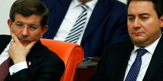 AK Parti'den Davutoğlu ve Babacan hamlesi! İstifa ettirilen il başkanları...