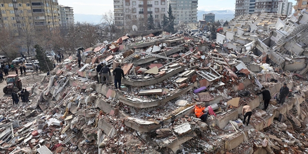 AK Parti'den deprem mesajı