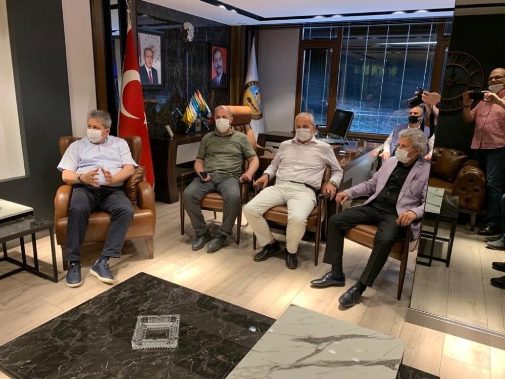 AK Parti’den DESKKKOP’a teşekkür ziyareti 