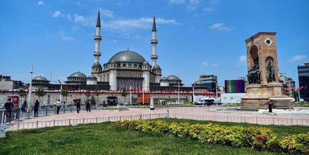 AK Parti'den flaş Taksim Camii açıklaması