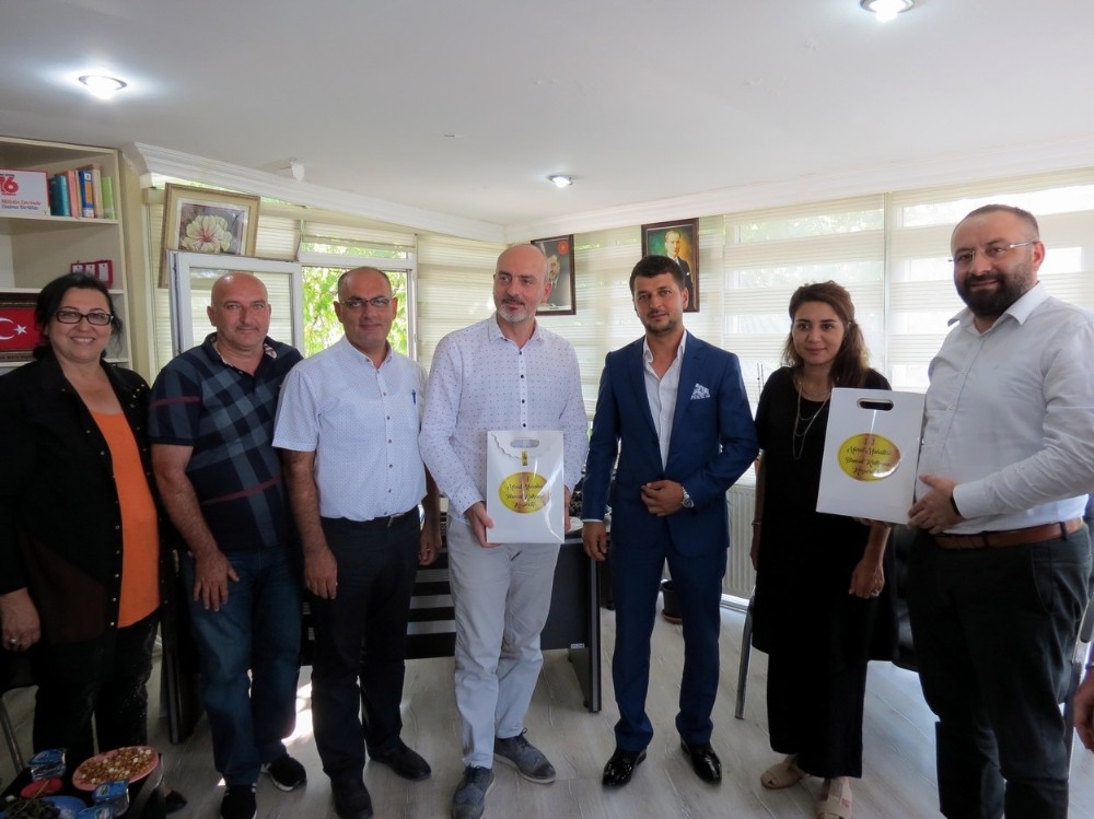 AK Parti’den incir üreticisine destek 